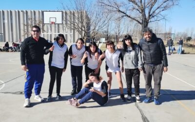 Juegos Bonaerenses 2025: Más clasificados para etapa Regional, en natación, tenis, futbol playa, de juveniles y en Caminata, mus y trucco en adultos