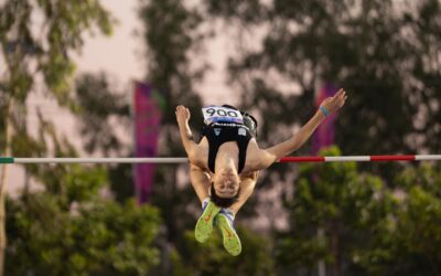 Atletismo: Marca de 2,10 de Santiago Barberia en prueba de salto en alto en Rosario