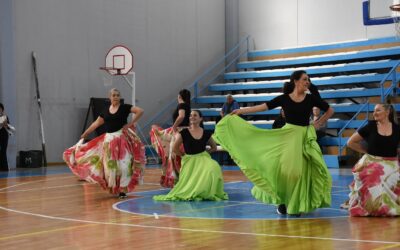 Juegos Bonaerenses 2025: Se realizo etapa regional de adultos mayores en Newcom, caminata y coreografía POP