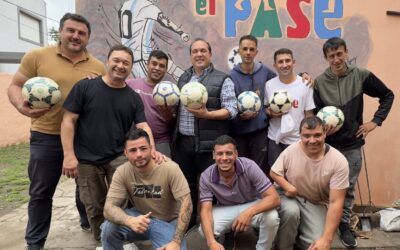 El Intendente Francisco Recoulat junto a German Lauro, atleta olímpico, visitó la Cooperativa Social, El Pase