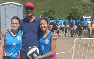 Juegos Bonaerense 2025: En el debut del Beach Voley, en la arena de Playa Varese, ganó la dupla Agustina Pujol- Brisa Luppi