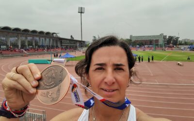 Atletismo: Sudamericano master, Leticia Llaneza logro medalla de bronce en la prueba de salto en largo