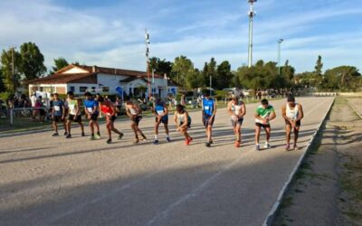 Atletismo: Buen numero de atletas y marcas destacadas en el torneo Clausura de pista realizado en Bahía Blanca