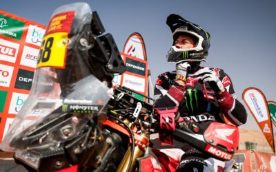 Dakar 2026: Español Schareina ganó tercera etapa en motos y acecha al líder Sanders, Luciano Benavides cuarto