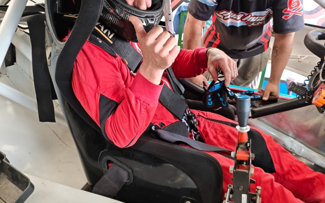 Procar 4000 Oficial: Santiago Pasquale, domino ambos ensayos de la clase B en el circuito de Toay. Fernando Laiglecia fue séptimo y quinto, respectivamente