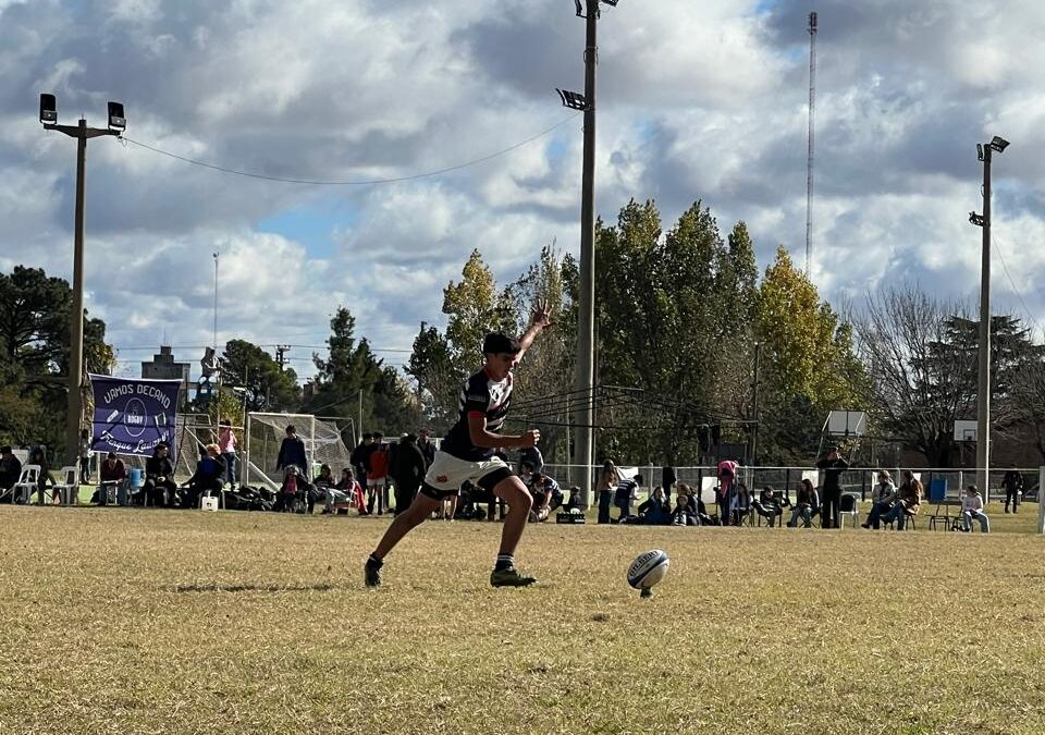 RUGBY: El club Argentino recibió por el torneo Super 4 Tira Completa a Estudiantes de Olavarría