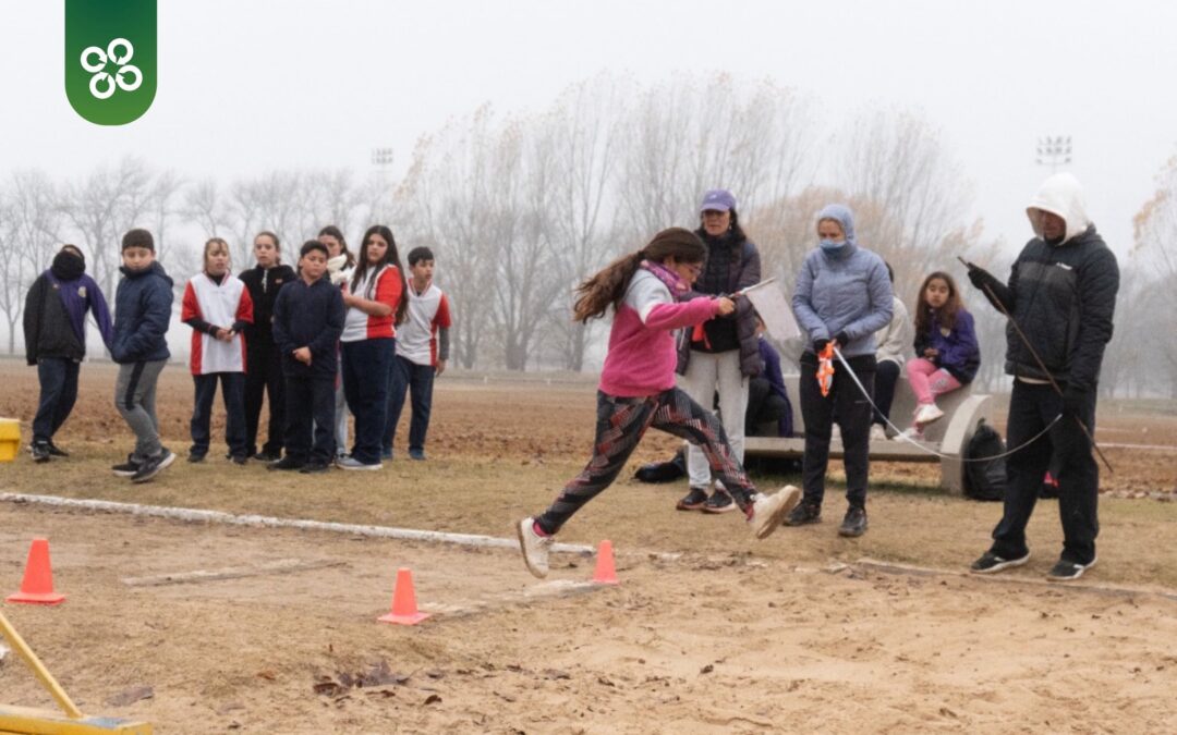 Atletismo: En el Polideportivo municipal se llevó a cabo la etapa distrital de los Juegos Escolares Bonaerenses JEBO