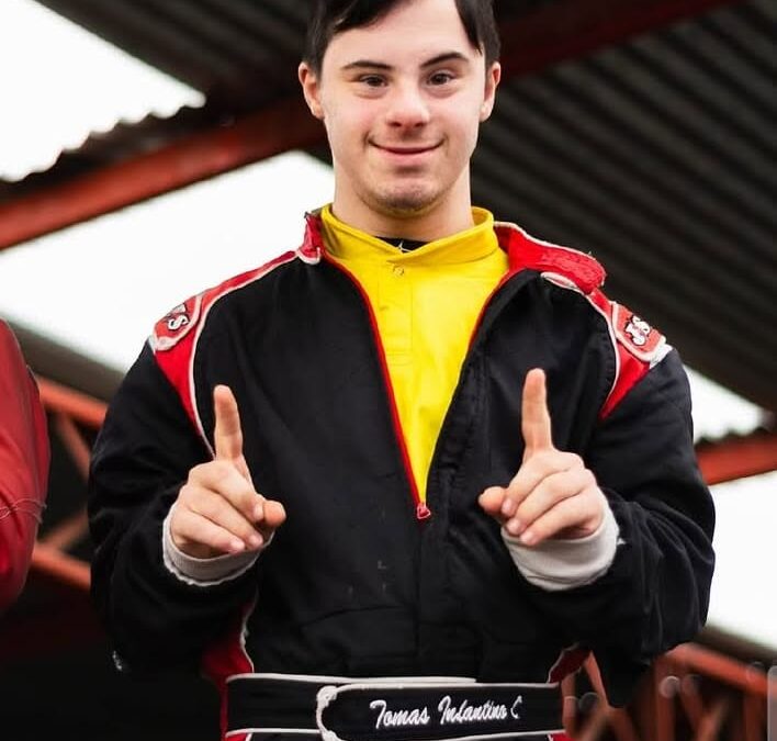 Karting: El olavarriense Lucas Tomasi, es el primer piloto argentino con Sindrome de Down con licencia deportiva