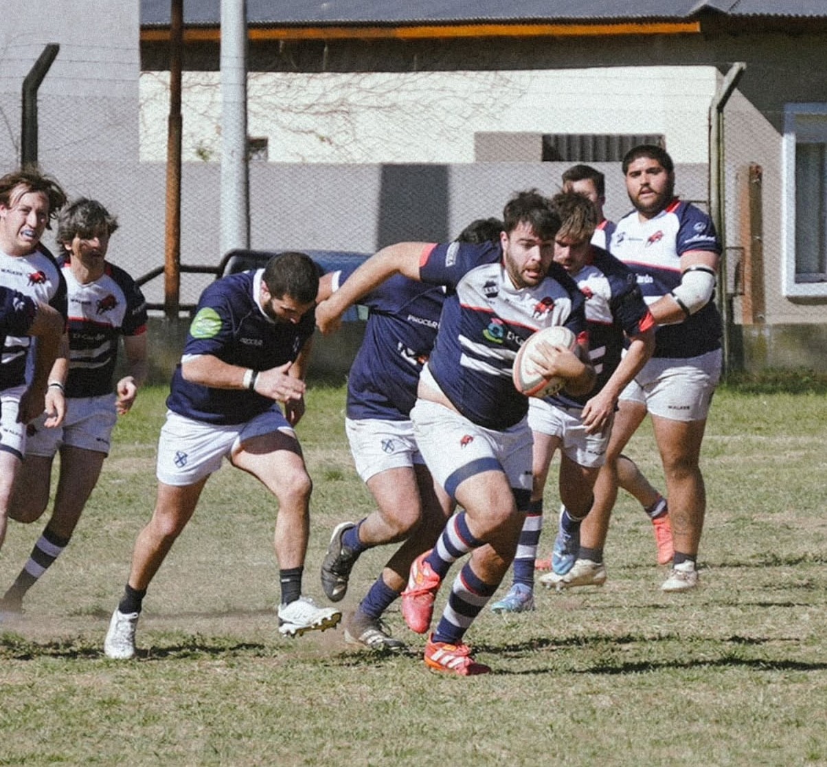 aLULUaRUGBY0