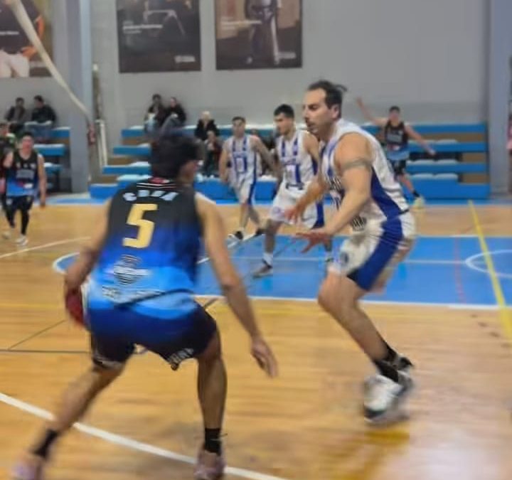 Básquet: El clásico de Pico fue de Independiente, lider, hubo derrotas del club Argentino y Barrio Alegre